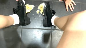 きょん様のリアルペット素人女王様【mazonohakaba-0011】